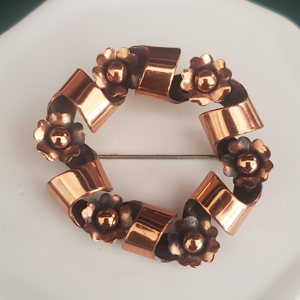Renoir Copper Colored Twisted‎ Ribbon & Flower Garland Brooch Pin Vintage Signed